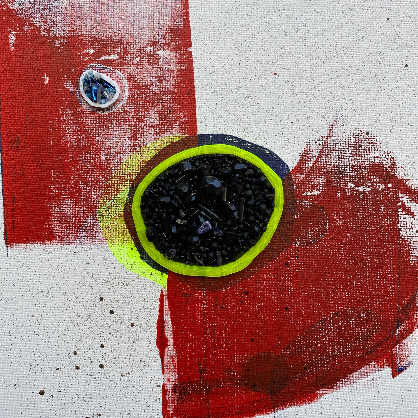 BLACK HOLE | 32 X 42 CM