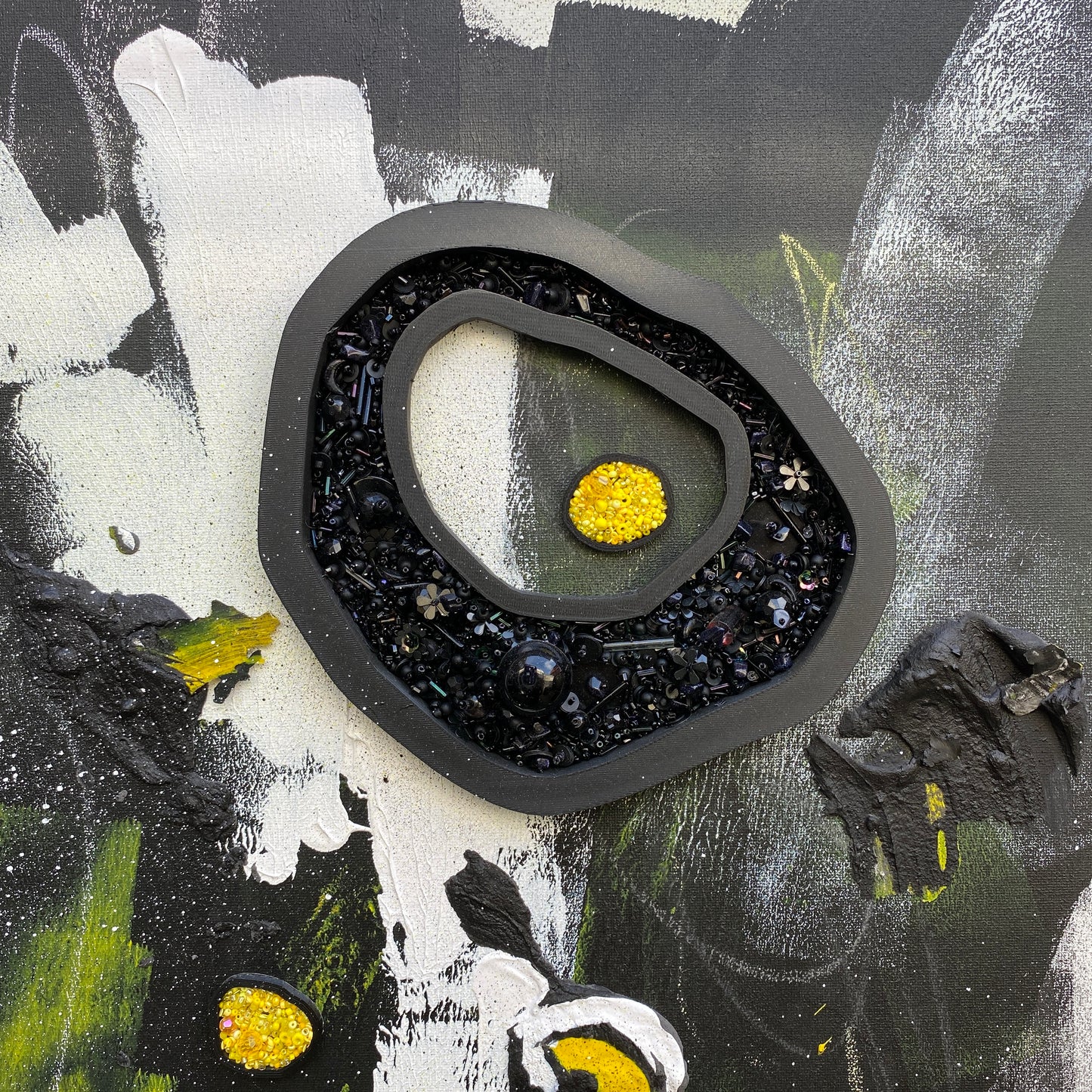 2024/1 | 62 X 82 CM