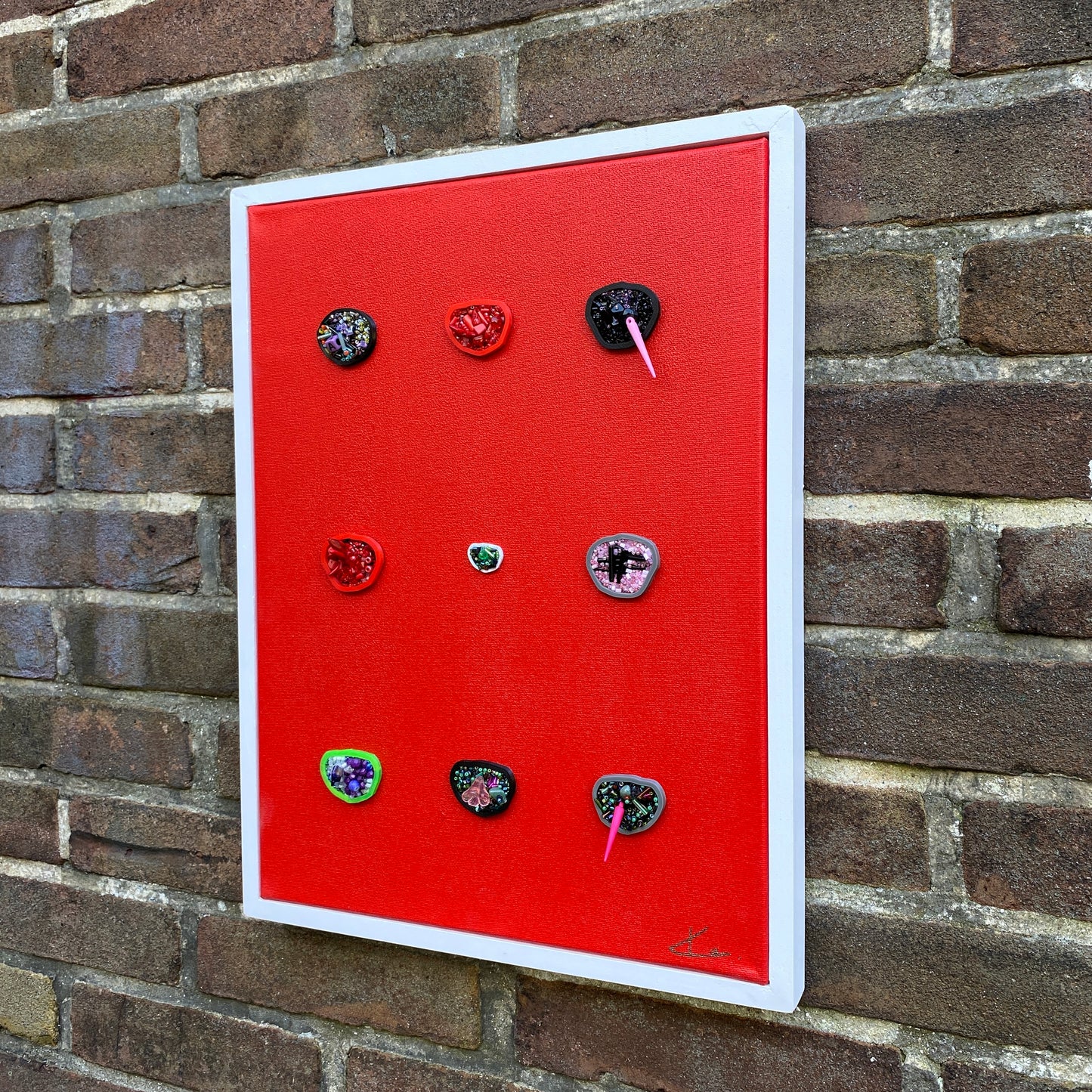 9 DOTS [05] | 32 x 42 CM