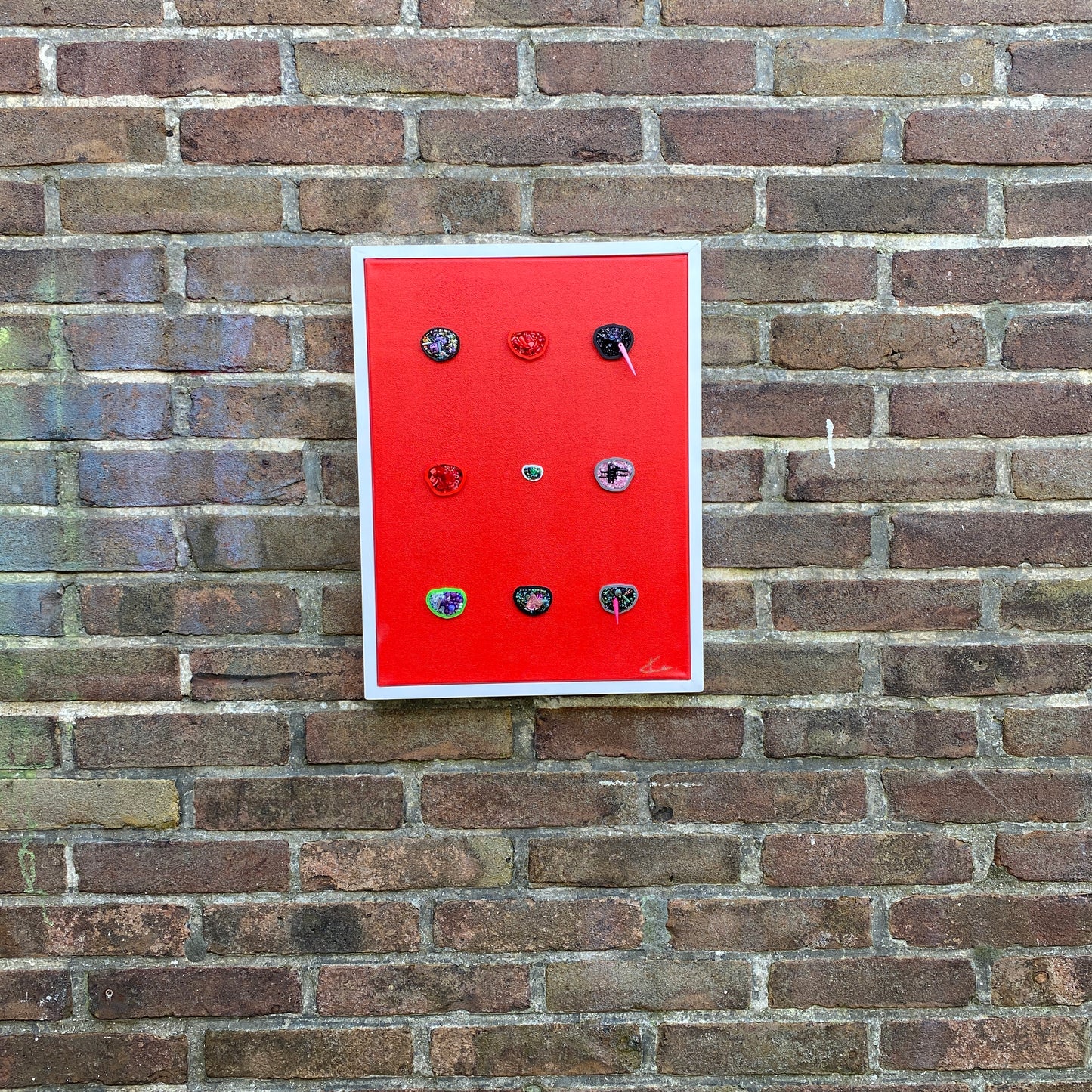9 DOTS [05] | 32 x 42 CM