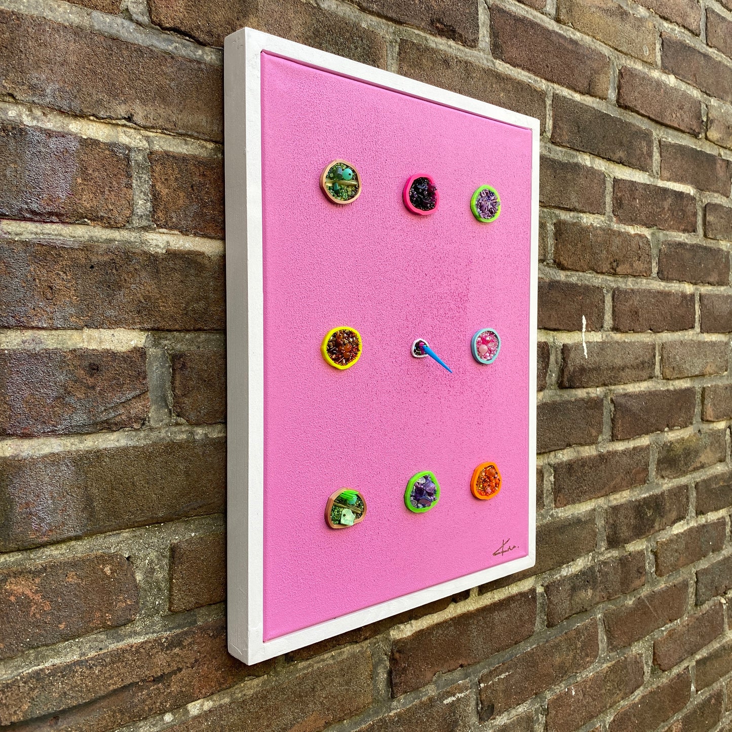 9 DOTS [04] | 32 X 42 CM