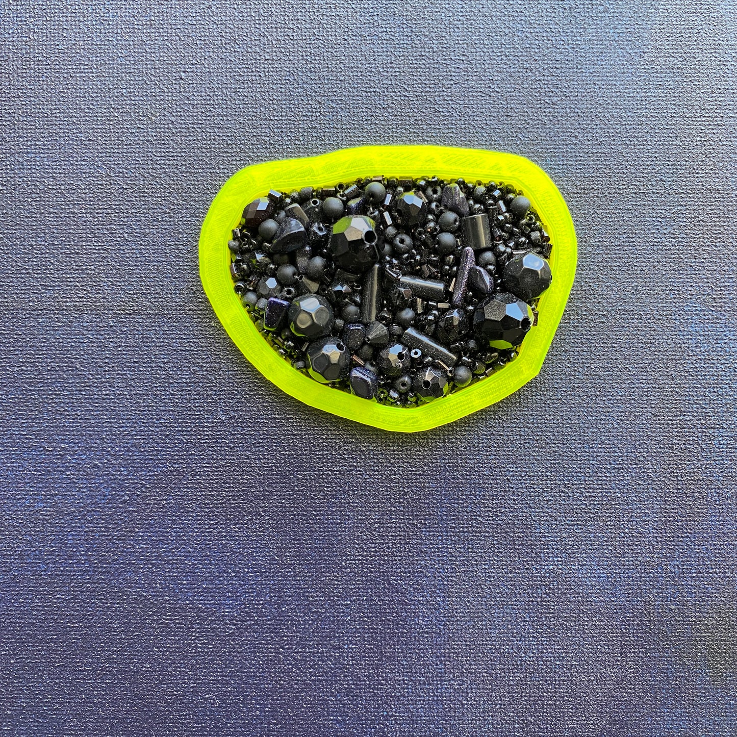 9 DOTS [03] | 62 X 82 CM