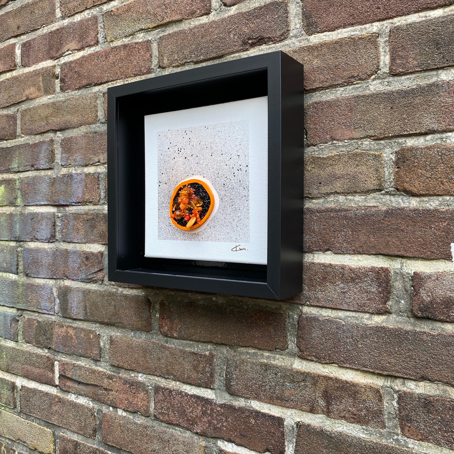 DOT [01] | 27 X 27 CM