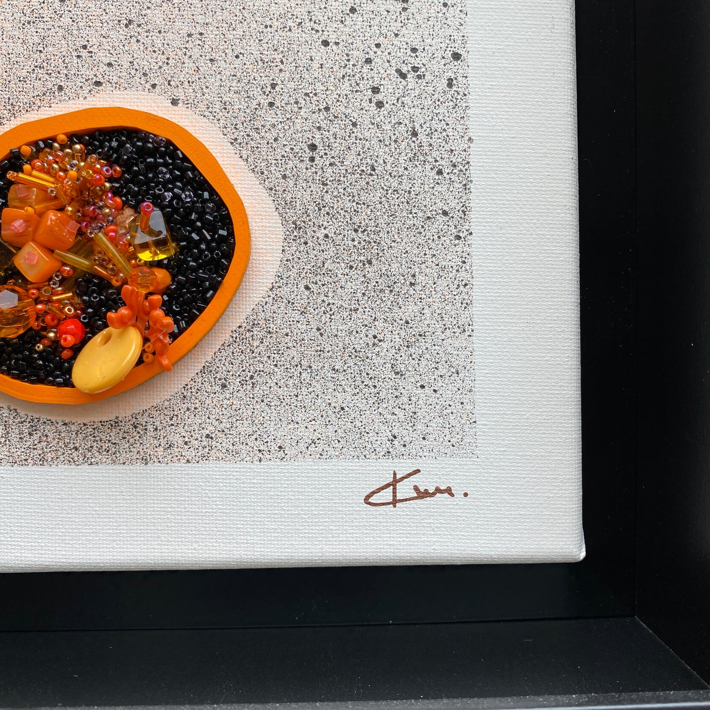 DOT [01] | 27 X 27 CM