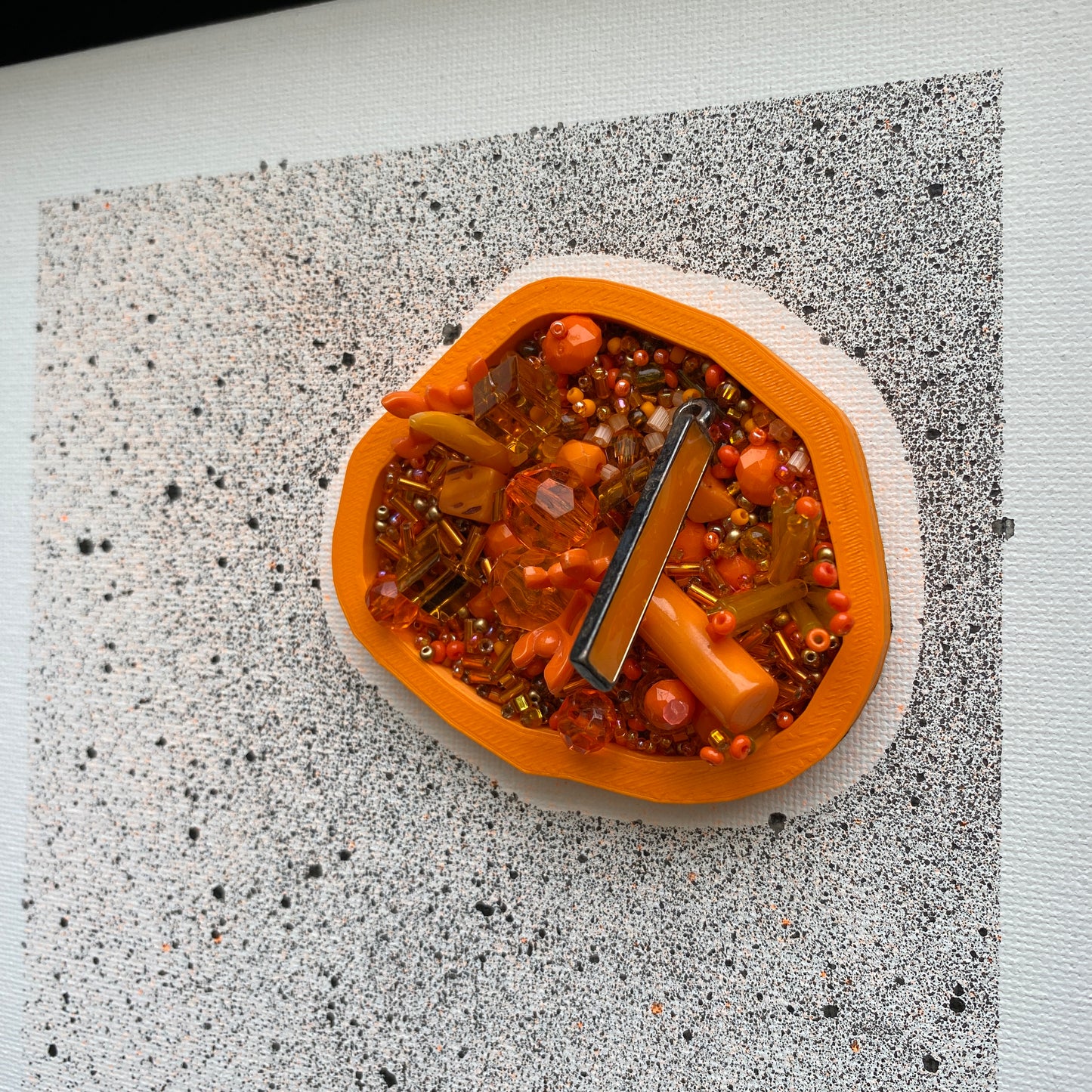 DOT [02] | 27 X 27 CM