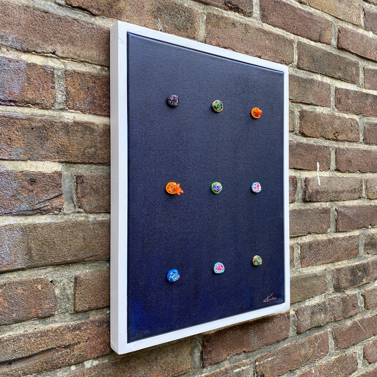 9 DOTS [06] | 32 X 42 CM