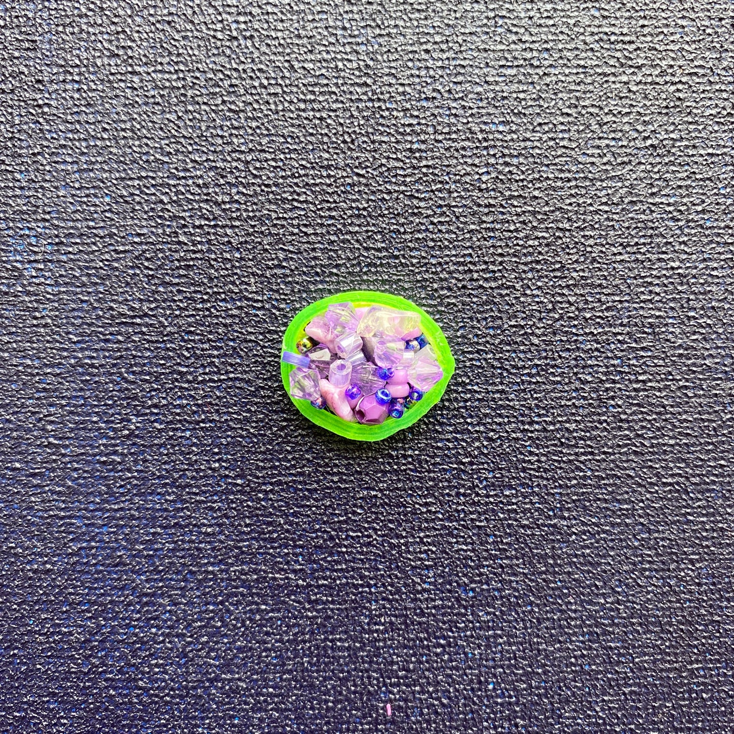 9 DOTS [06] | 32 X 42 CM